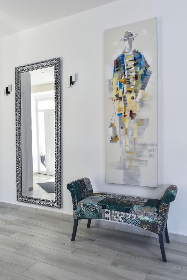 Moderner Bungalow Mit Meerblick Lun  Esterno foto