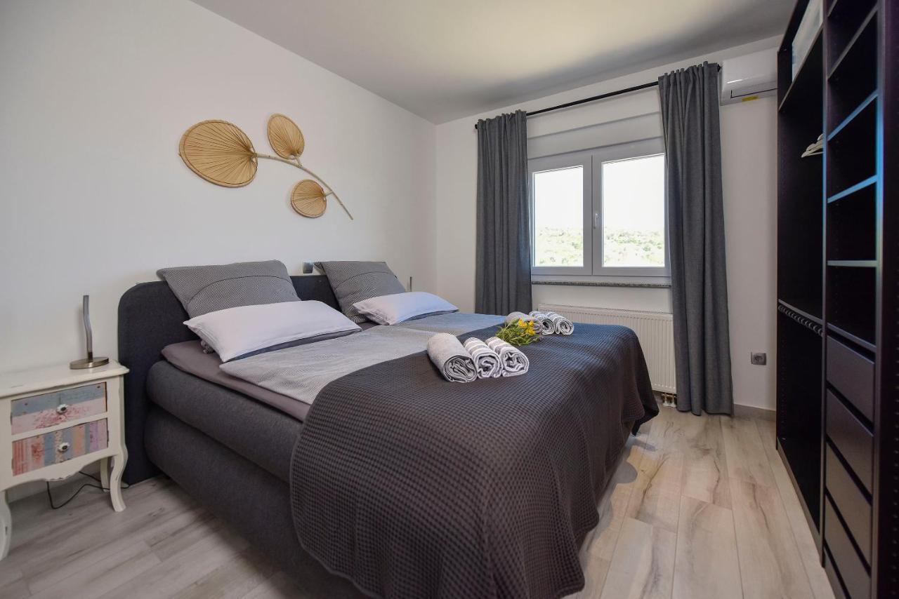 Moderner Bungalow Mit Meerblick Lun  Esterno foto