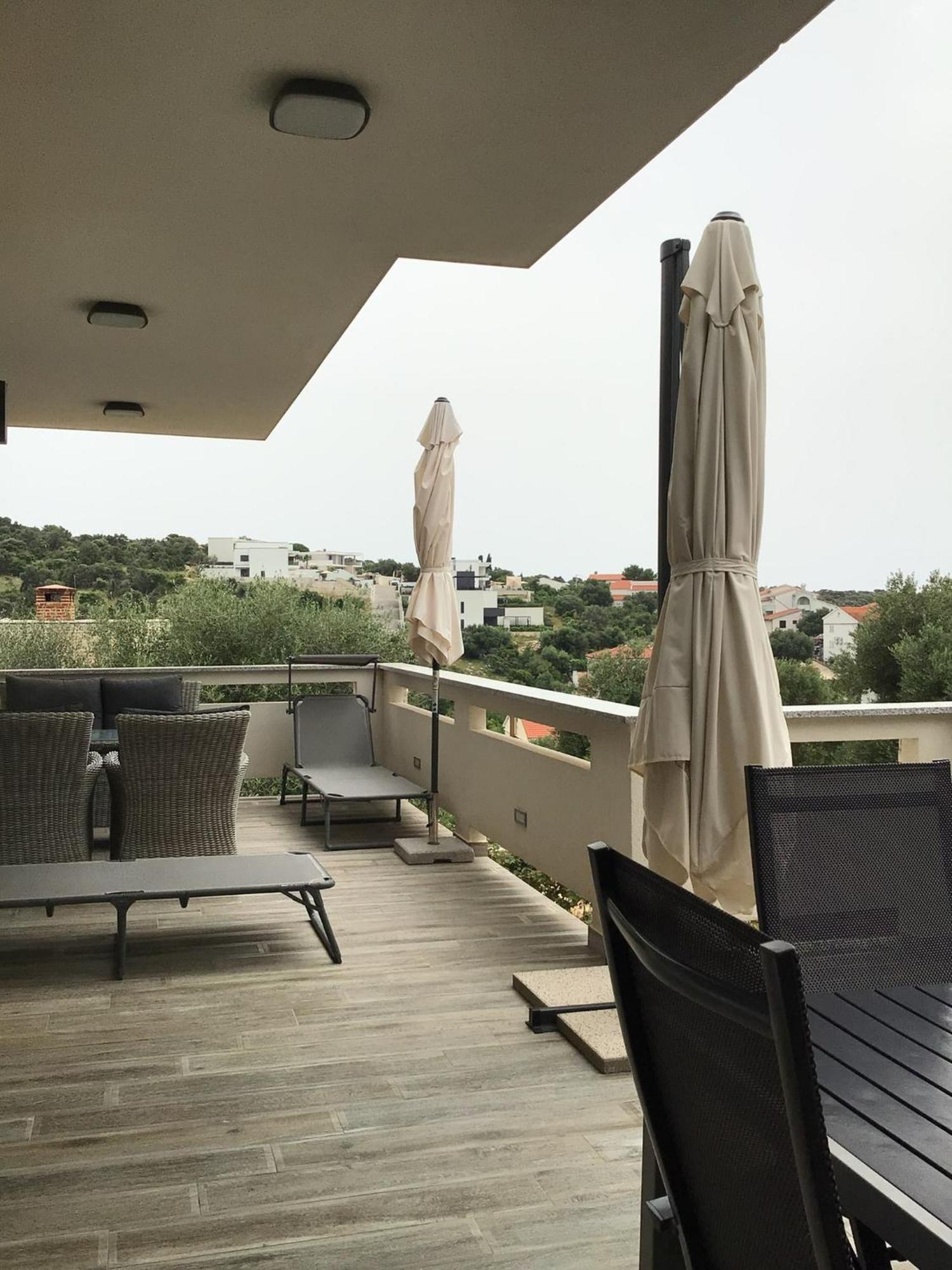 Moderner Bungalow Mit Meerblick Lun  Esterno foto